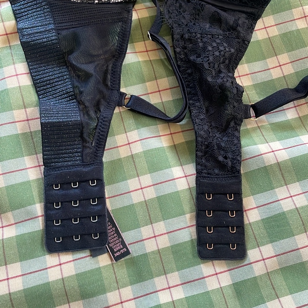 VS push-up bras - Picture 2 of 5